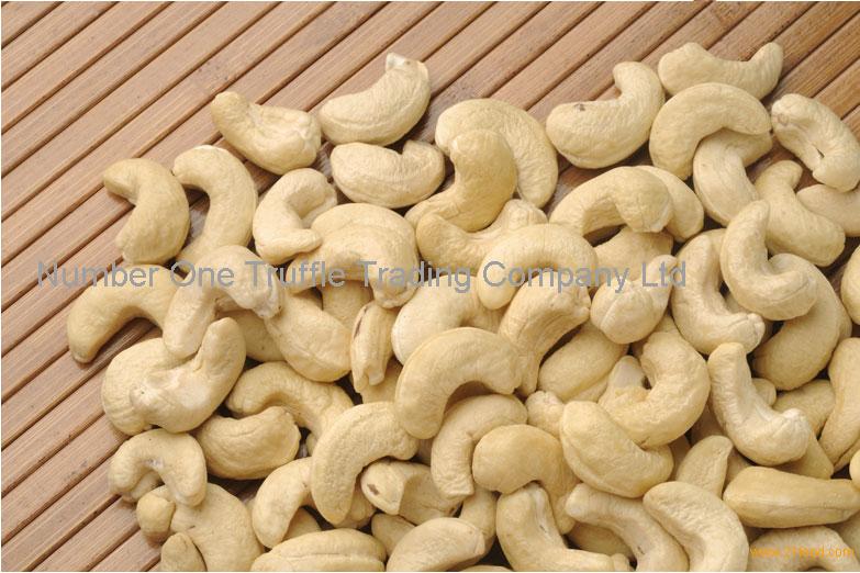 ,Walnut kernels, Peanut, Fresh Coconuts, Almond nuts, Walnut, Hazel nuts, Organic Ground nuts seeds,