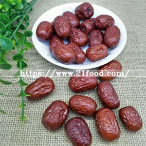 Chinese Red Dates with Walnut Kernels Jujube with Walnuts Kernels Jujube Snacks