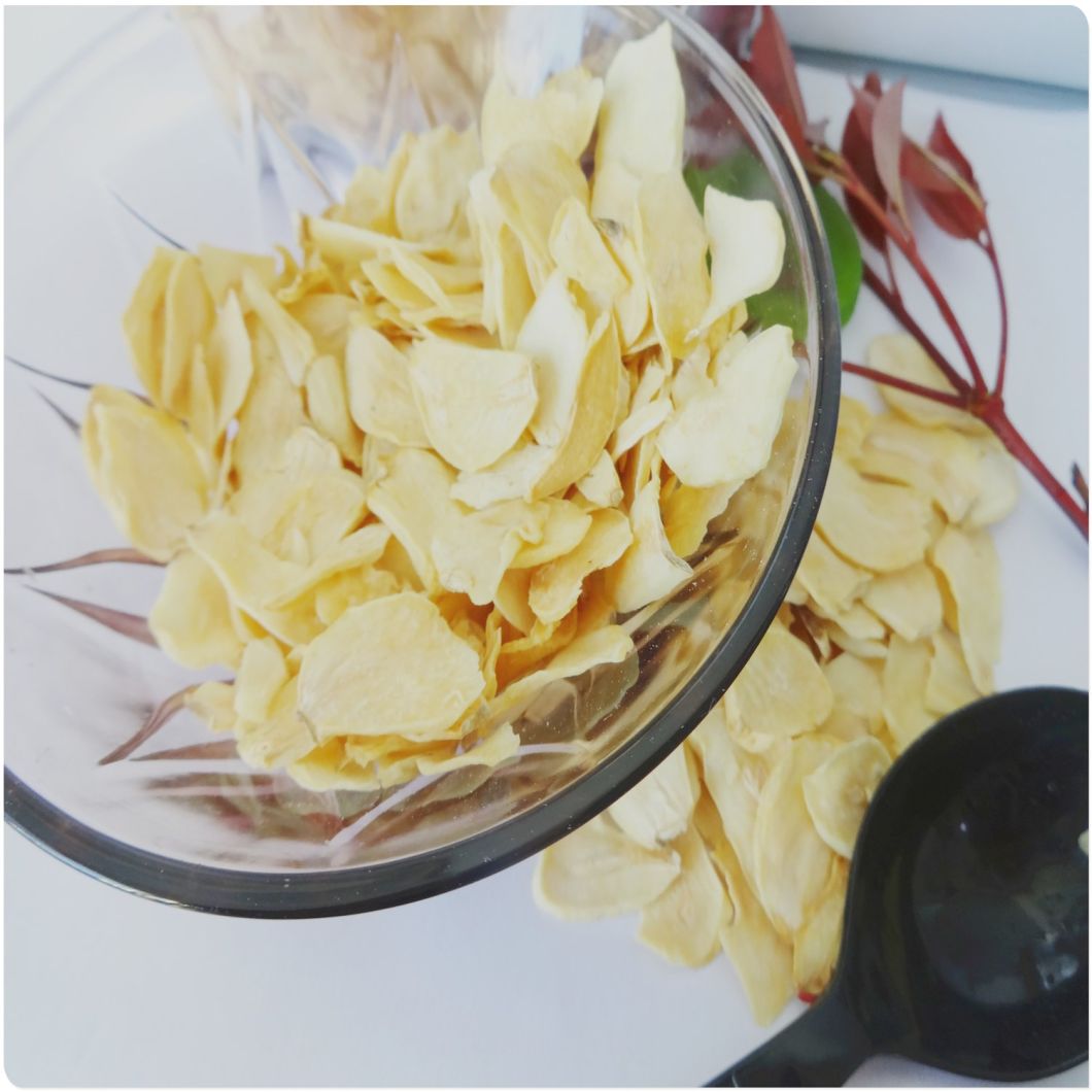 Dehydrated Garlic Flakes Without Roots