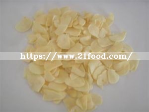 Grade B with Root Normal Color Dried Garlic Flakes