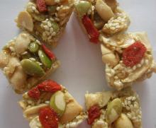 Mixed nut crunch,sweet candy,Youi/OEM