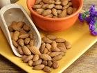 High Quality Organic hand picked almond nuts with ISO,HACCP,whole sale