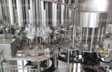 Full Automatic Sauce / Edible Oil Piston Filling Machine for PET or Glass Bottle