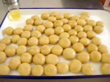 CANNED MUSHROOMS WHOLE