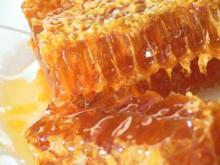 Russian comb honey