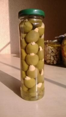 canned olive and almond