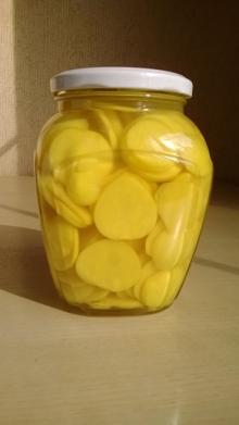 canned garlic flakes 720ml/ pickled garlic /canned vegetables