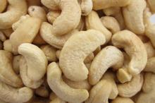 Best Quality  Raw  Cashew Nuts and Other Nuts for  Bulk  Sales.
