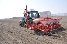 corn seeder