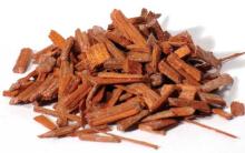 Red Sandalwood Oil in Bulk Wholesale Natural Herbal Essential Oil