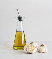 Garlic Oil in Bulk Wholesale Natural Essential Oil