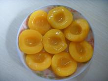 Canned yellow peach
