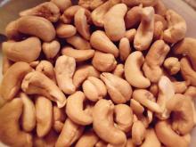 Dried   cashew   nut s