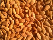 ORGANIC ALMOND NUTS