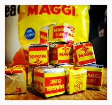 Wholesale Maggi Cube Food Chicken Bouillon Cube HALAL Beef Seasoning Cube Shrimp
