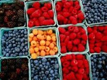  Fresh   raspberry , blackberry, blueberry