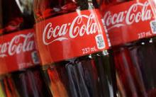 Coca Classic 330ml cans Cola/plastics coca cola