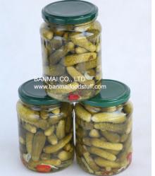  Pickle d gherkin in  glass   jar 