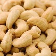 cashew nut chick peas almond nut green mung beans