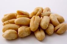 Roasted and  salted   peanut   kernel s