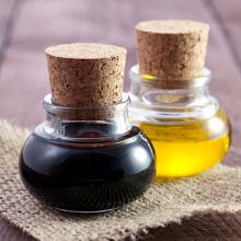 Refined  Balsamic   Vinegar  Oil