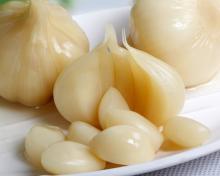 fresh pickled garlic