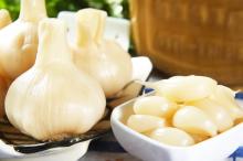 fresh sugared garlic