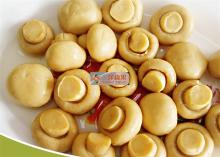 Salty Canned Whole Marinated Mushroom In Drum