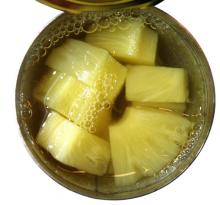 Canned pineapple tidbits with high quality