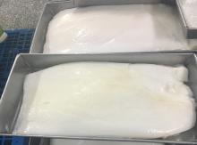  Giant   squid   fillet  skin off
