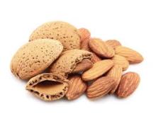 Cashew Nuts /Pistachio Nut/Pine Nuts /Walnut/Almonds/Mecademia Nuts/Cashew Nuts/Cloves