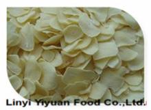 wholesale Chinese bulk grade A organic roasted garlic flakes with root at best price