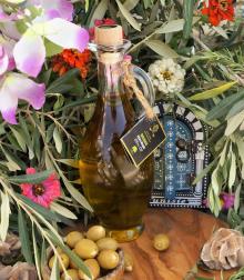Halal Certified Organic Olive Oil, Tunisian Olive Oil, 100% Organic in glass bot