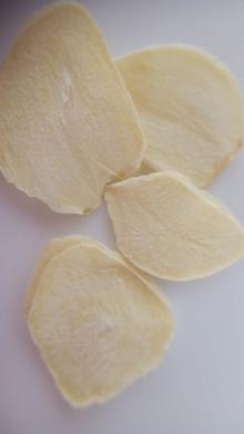 2020 crop dehydrated garlic flakes price